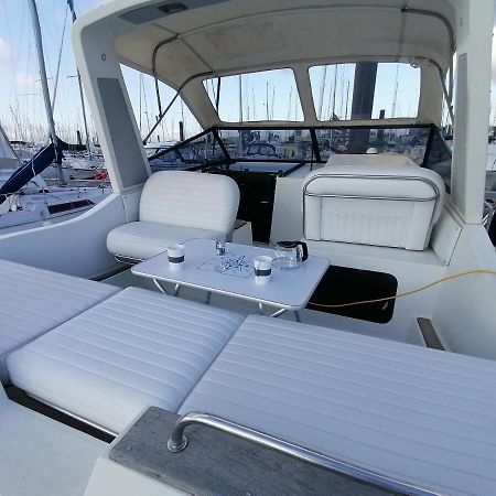 Sejour Insolite Sur Un Yacht. Bateau Hotel A Quai. La Rochelle  Zewnętrze zdjęcie
