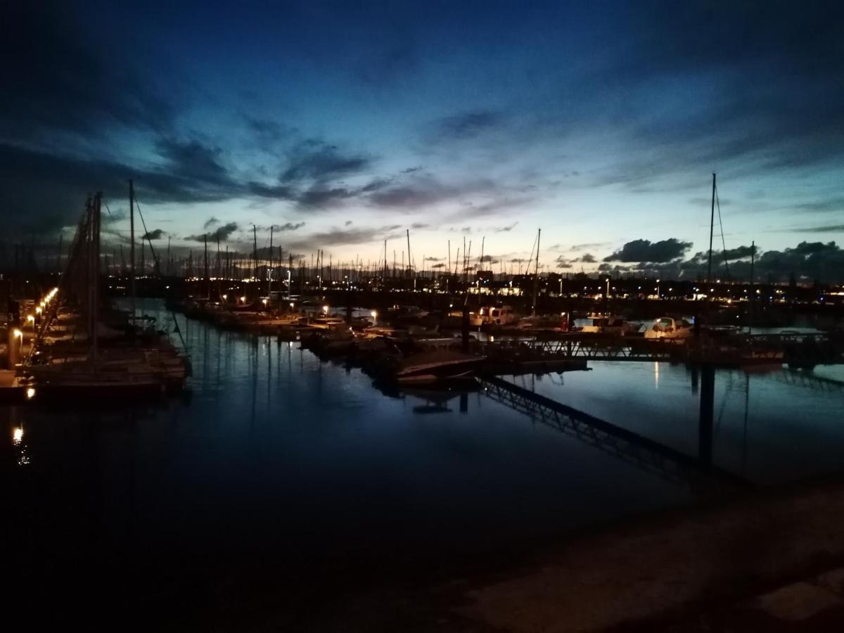 Sejour Insolite Sur Un Yacht. Bateau Hotel A Quai. La Rochelle  Zewnętrze zdjęcie